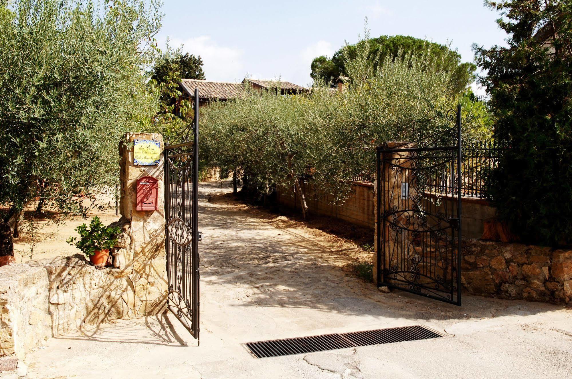 La Casa Sulla Collina D'Oro Acomodação com café da manhã Piazza Armerina Exterior foto
